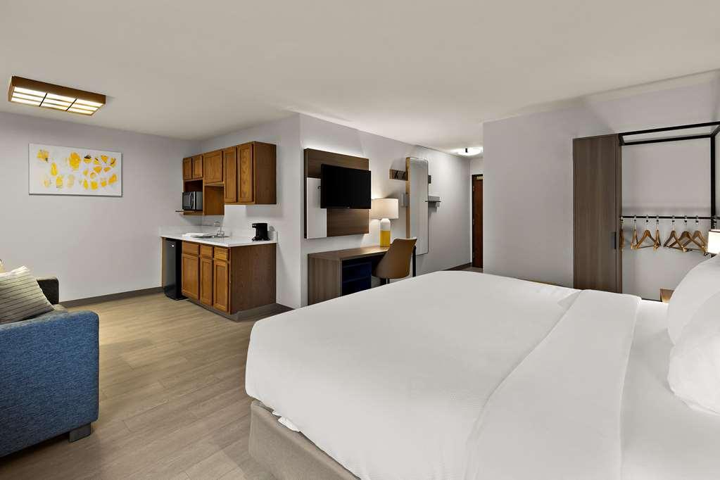 Comfort Inn & Suites Фримонт Стая снимка