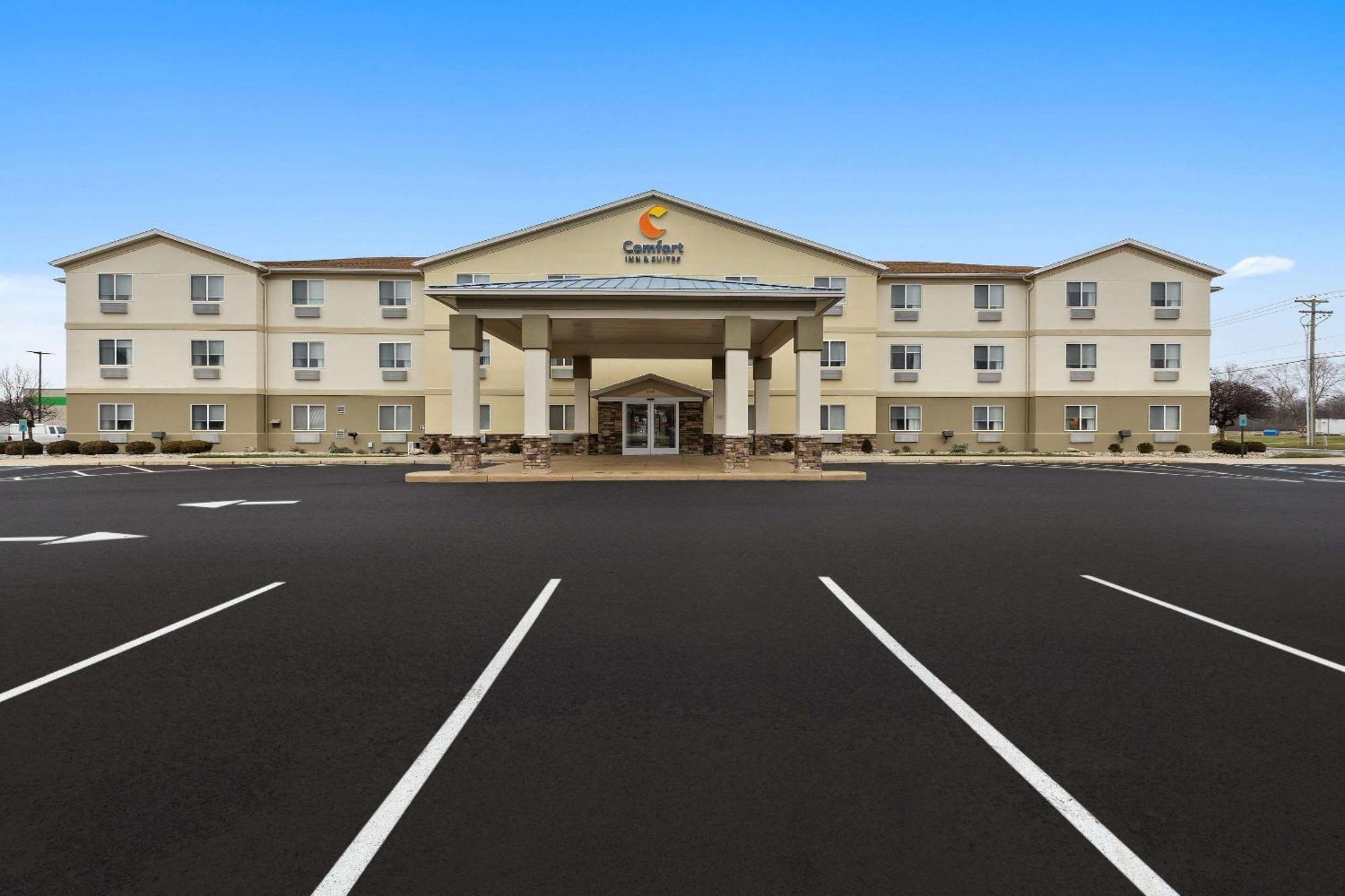Comfort Inn & Suites Фримонт Екстериор снимка