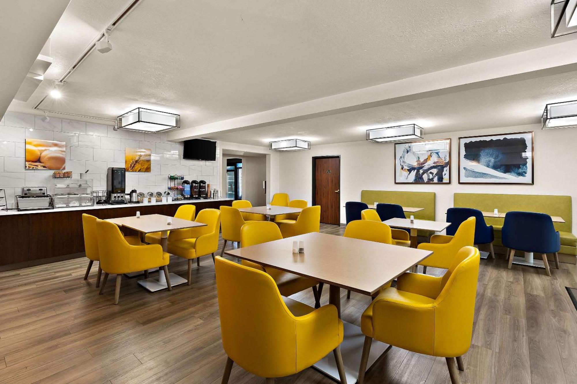 Comfort Inn & Suites Фримонт Екстериор снимка