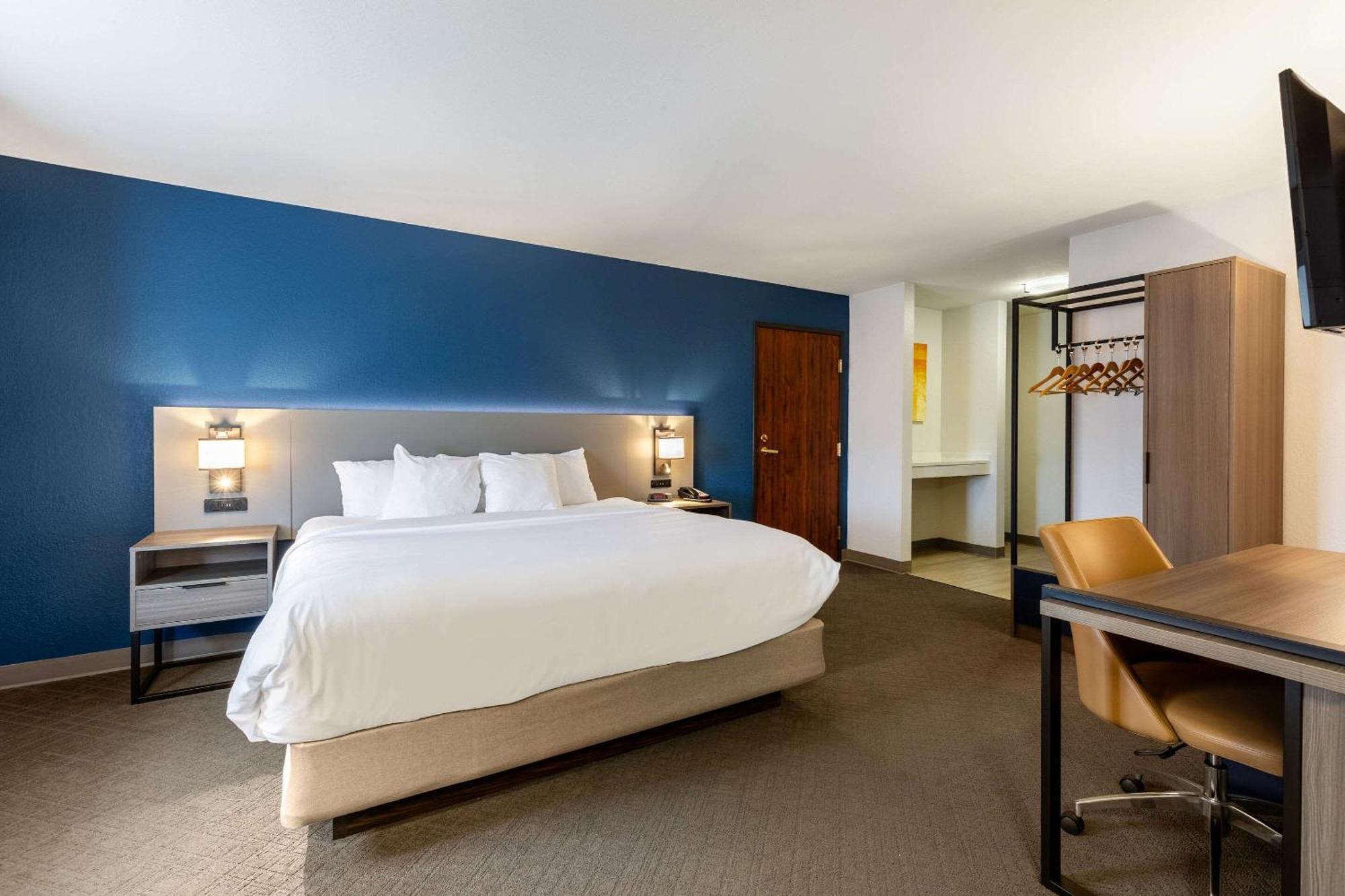 Comfort Inn & Suites Фримонт Екстериор снимка