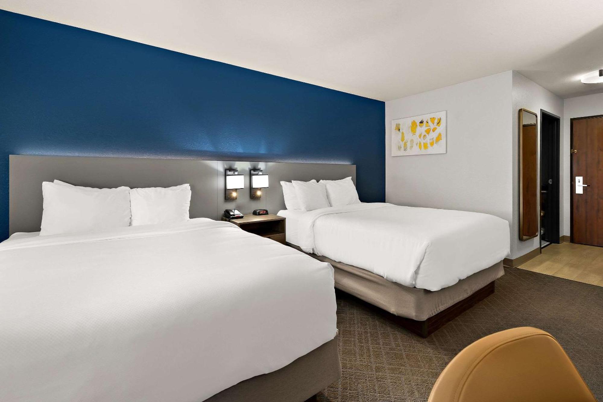Comfort Inn & Suites Фримонт Екстериор снимка