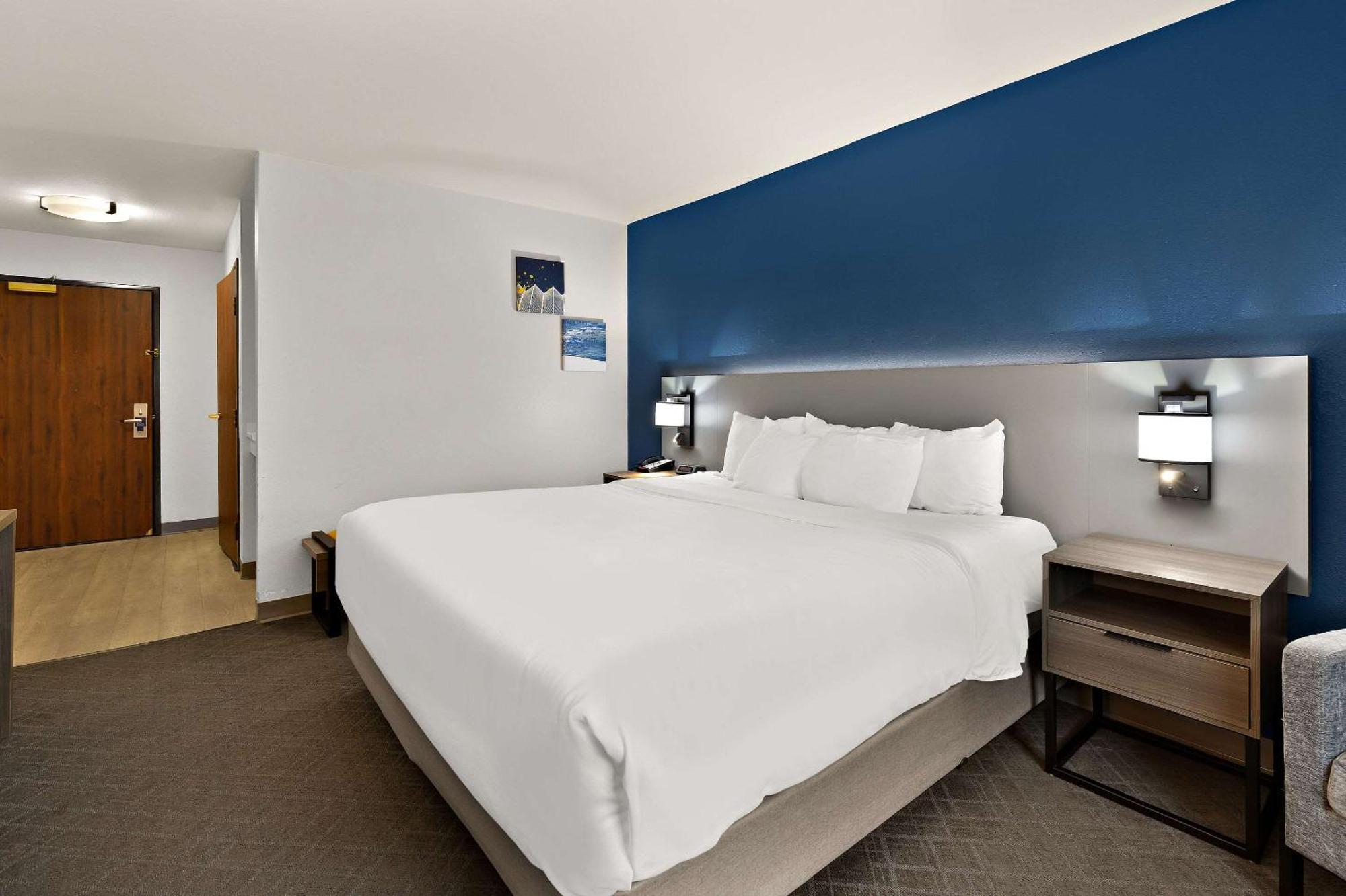 Comfort Inn & Suites Фримонт Екстериор снимка